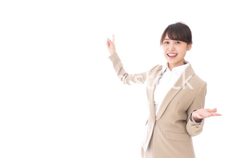 プレゼンテーションをするビジネスウーマン