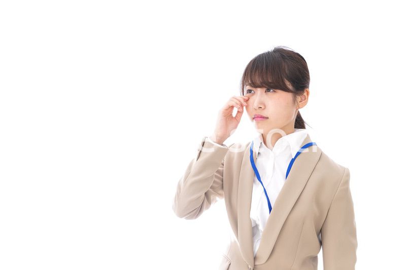ドライアイのビジネスウーマン