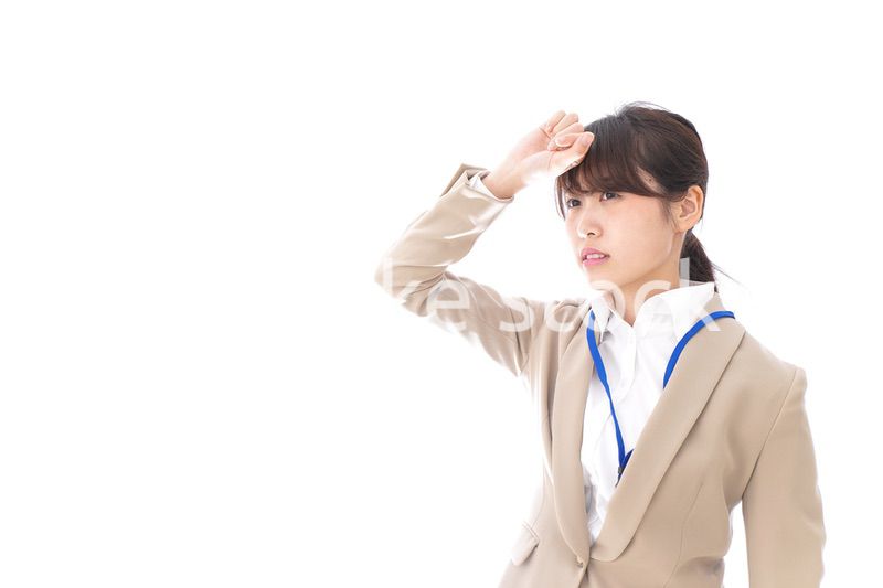 ビジネスウーマン・頭痛
