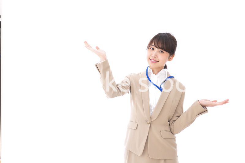 比較をするビジネスウーマン