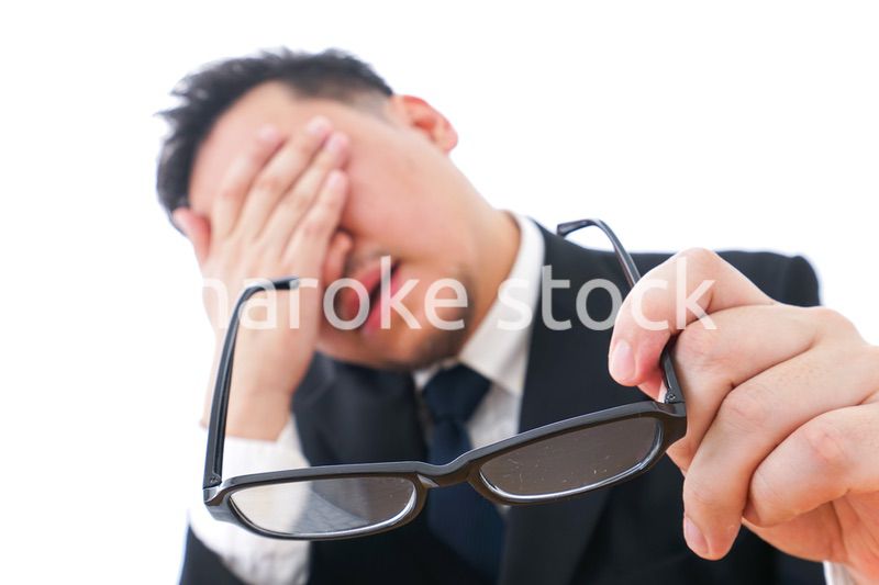 長時間労働に疲れるビジネスマン・働き方改革