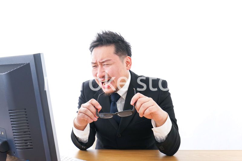 長時間労働に疲れるビジネスマン・働き方改革