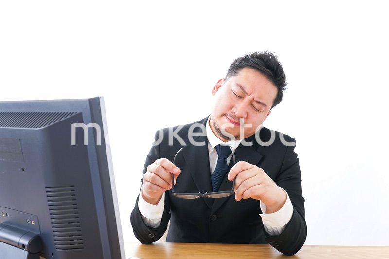 長時間労働に疲れるビジネスマン・働き方改革