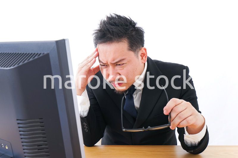 長時間労働に疲れるビジネスマン・働き方改革