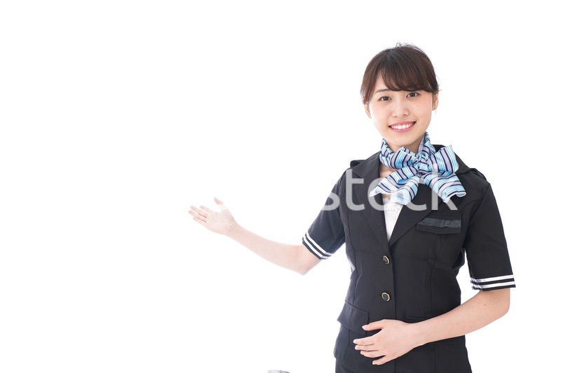 案内をするキャビンアテンダント