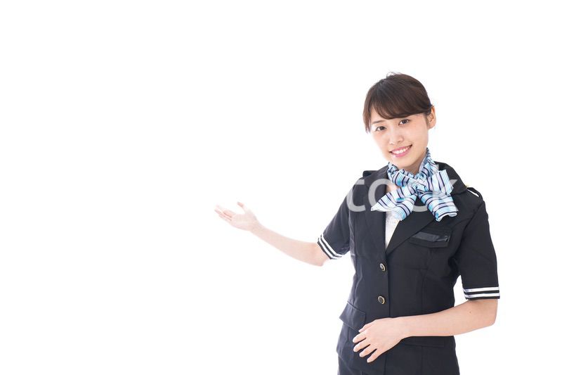 案内をするキャビンアテンダント