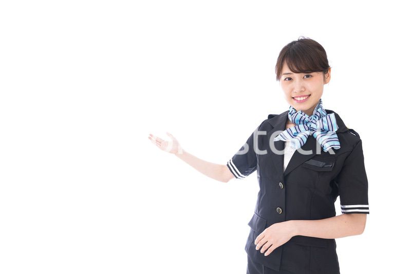 案内をするキャビンアテンダント