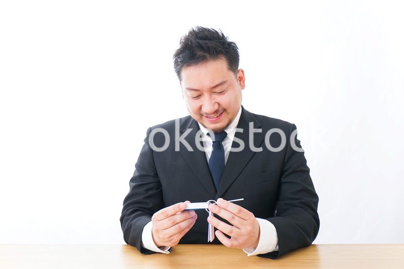 語学学習をするビジネスマン