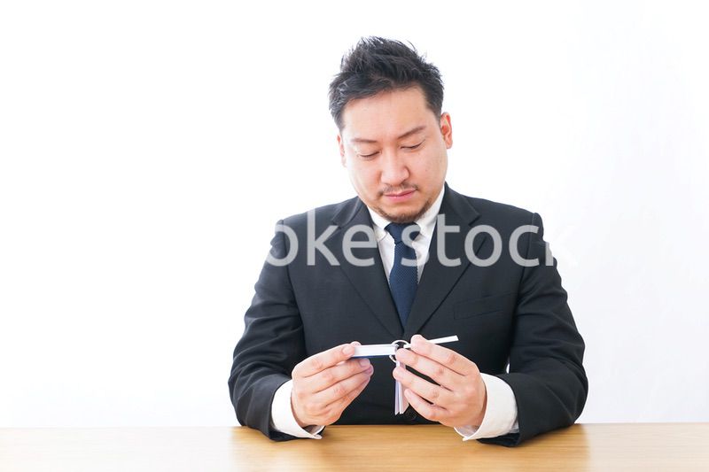 語学学習をするビジネスマン