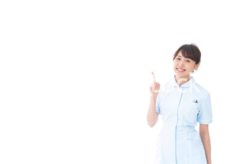 アドバイスをするナース