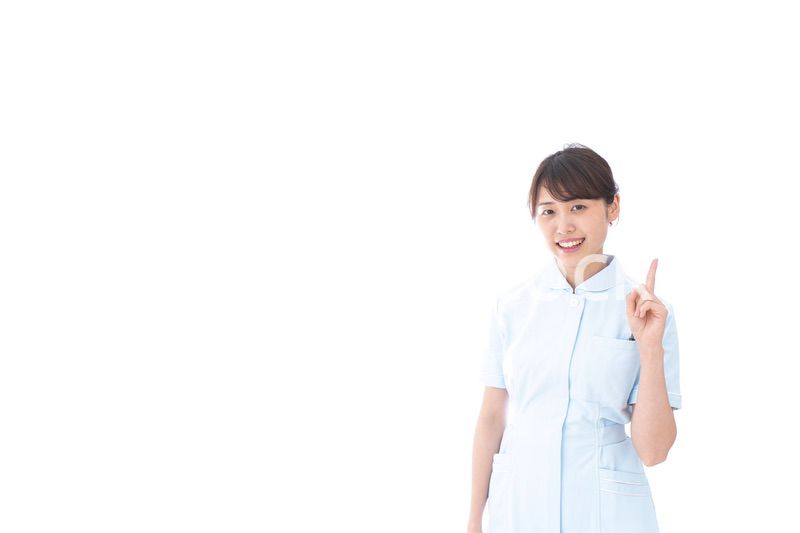 アドバイスをするナース