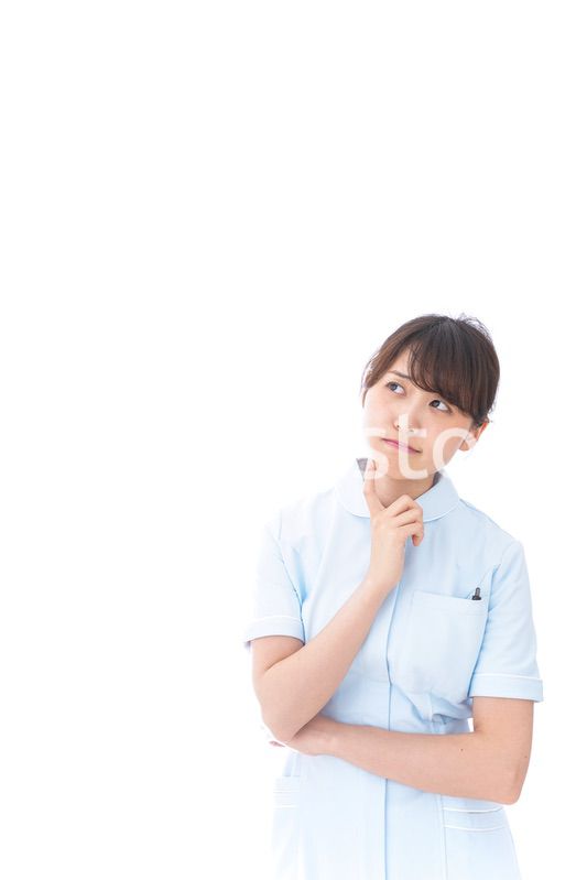 悩む看護師