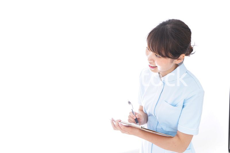 問診をするナース