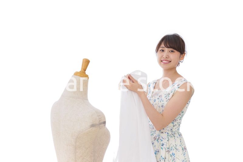 アパレル業界で働く女性