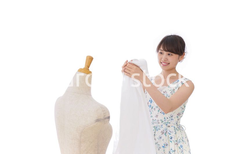 アパレル業界で働く女性