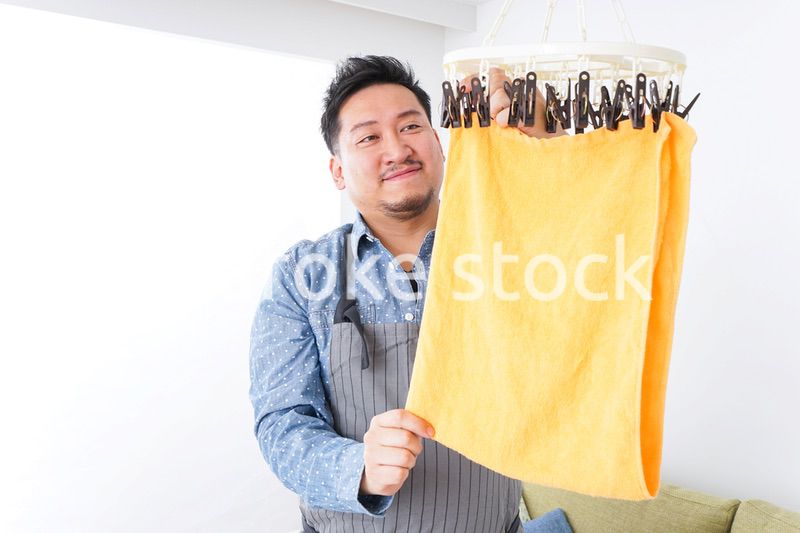 家事をする男性