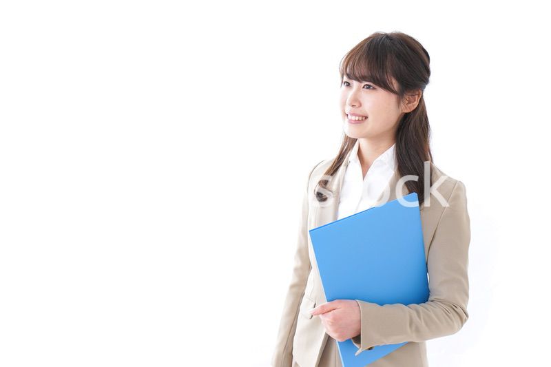 笑顔の若いビジネスウーマン