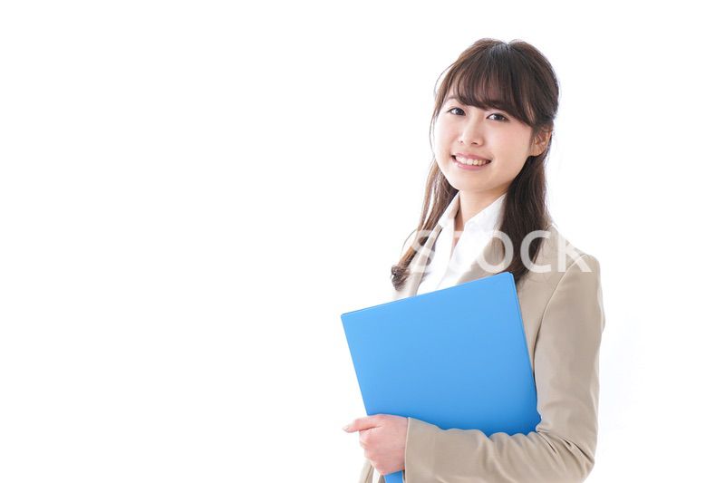 笑顔の若いビジネスウーマン