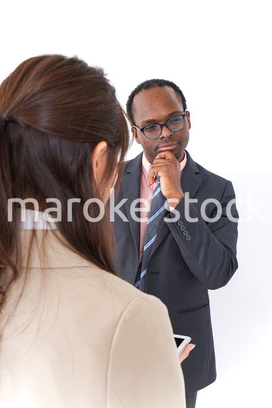 部下を指導する上司