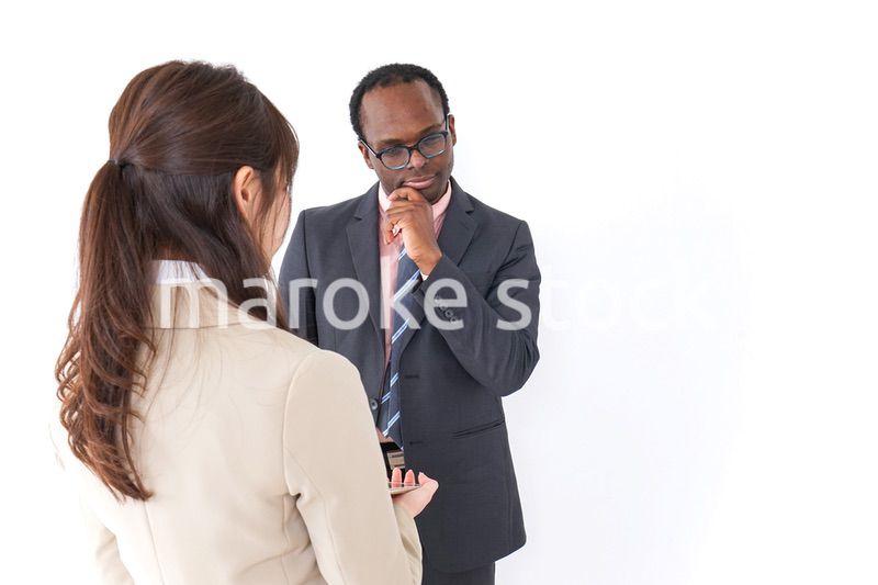 部下を指導する上司