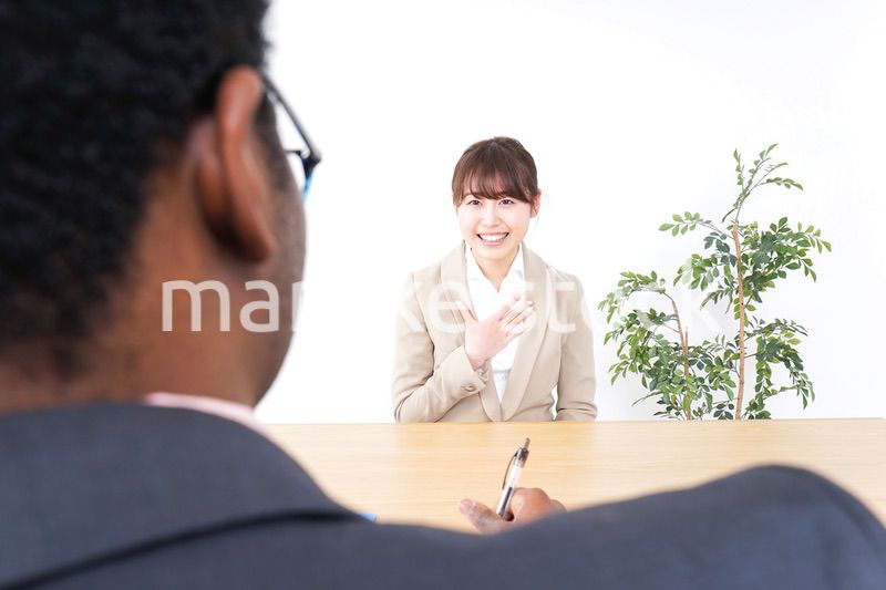 面接官と就活生