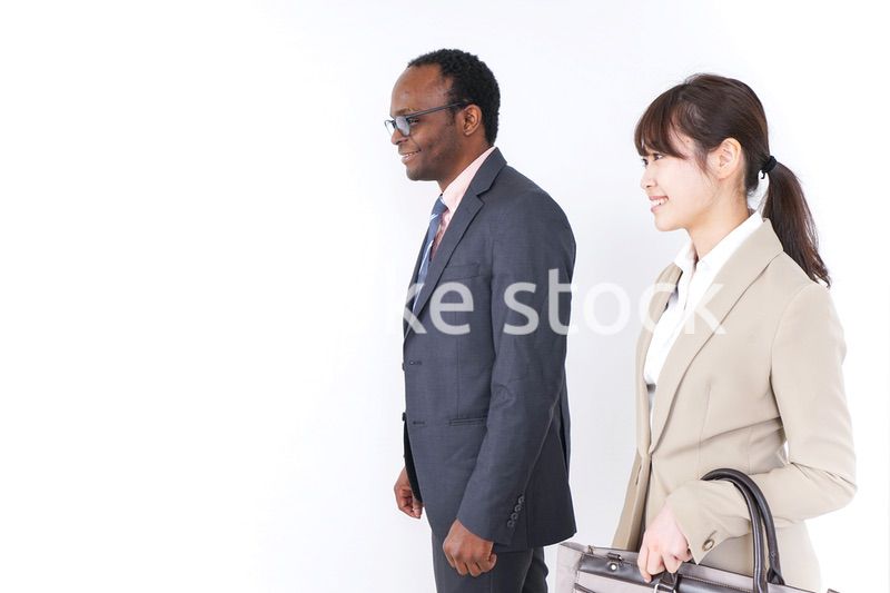 仕事終わりのビジネスパーソン