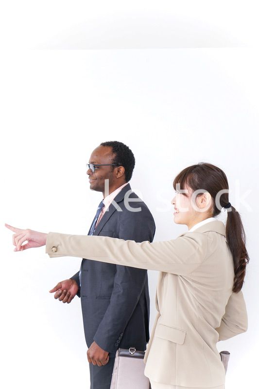 仕事終わりのビジネスパーソン