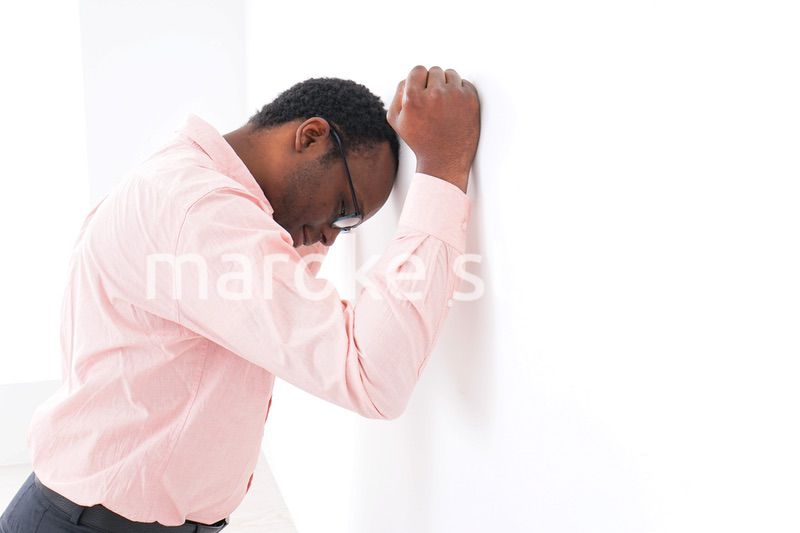 具合の悪い男性