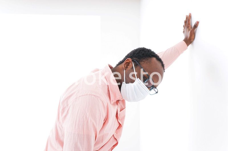 具合の悪い男性