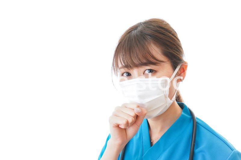 感染症にかかり体調不良に苦しむ医療従事者