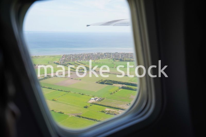 飛行機から眺める風景