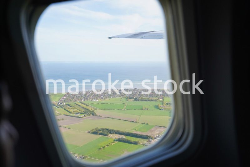 飛行機から眺める風景