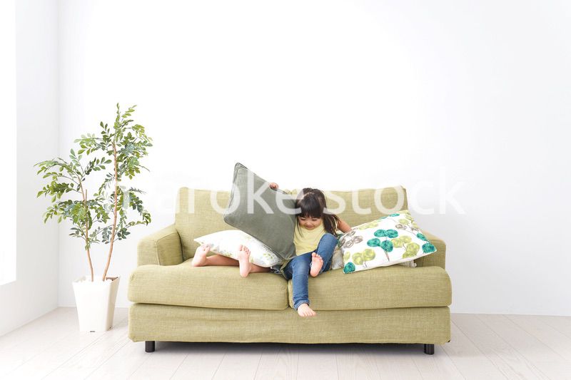 楽しく遊ぶ女の子