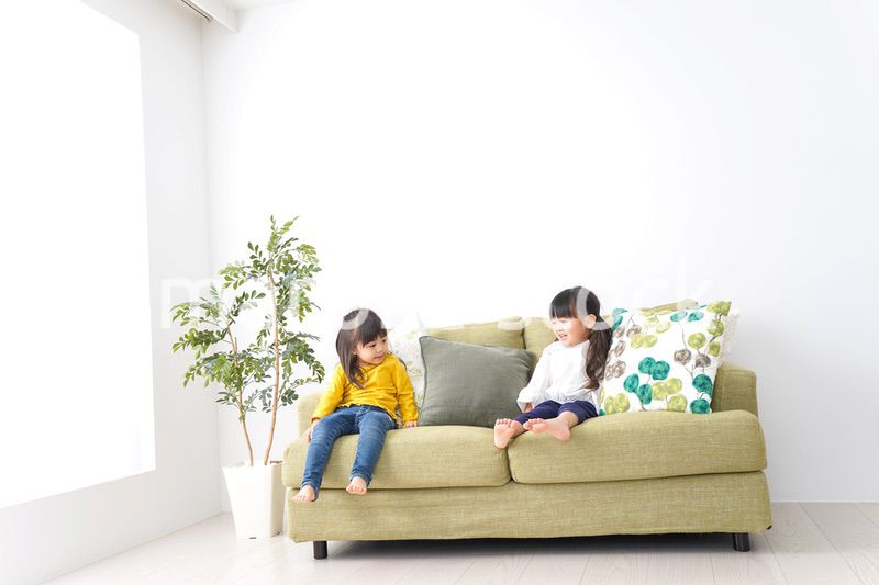 楽しく遊ぶ女の子