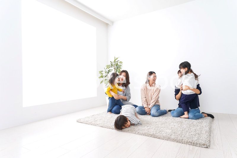 お母さんと子どもたち・仲良し