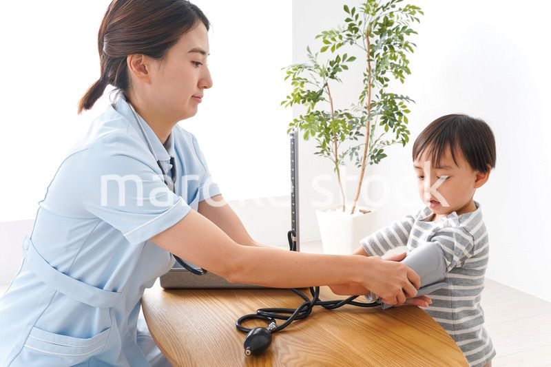 看護師と男の子