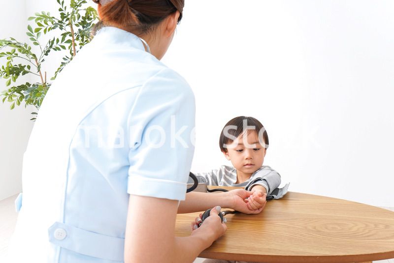 看護師と男の子