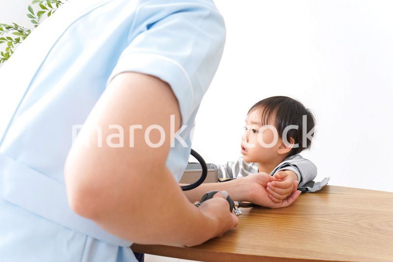 看護師と男の子