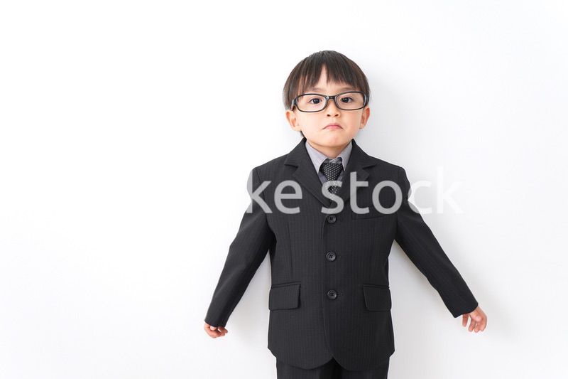 オフィスで仕事をするビジネスマン