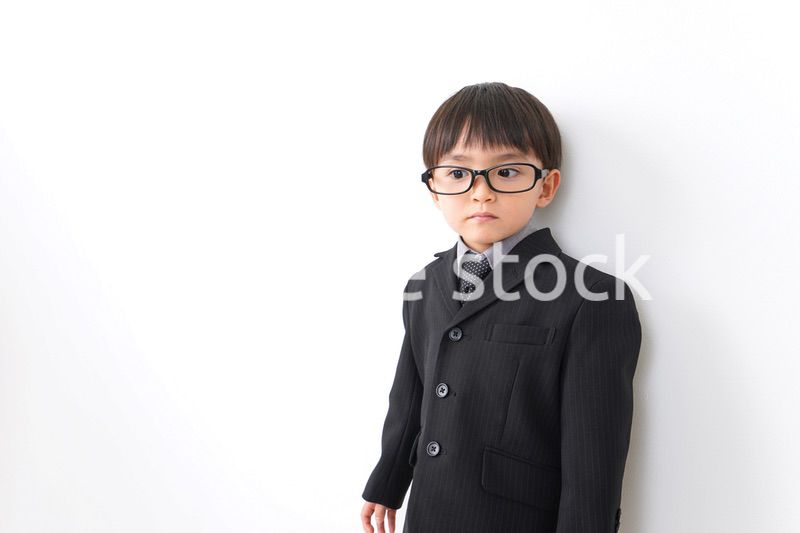 オフィスで仕事をするビジネスマン