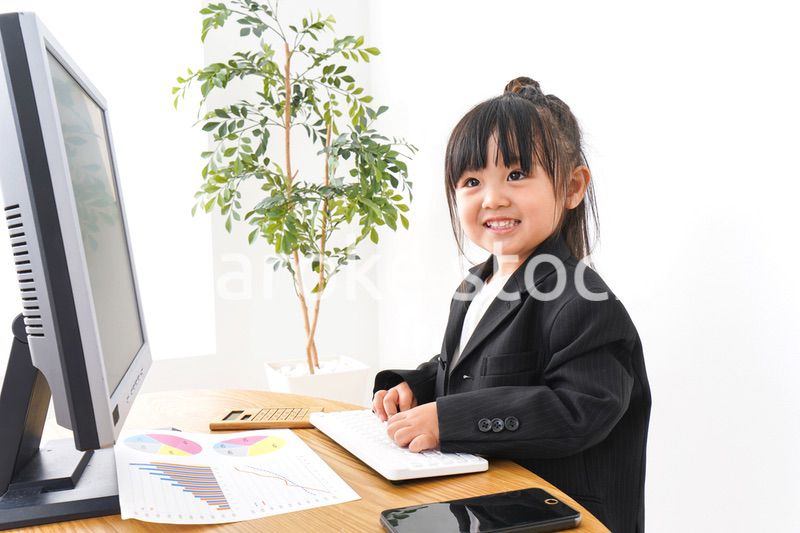 仕事をするビジネスウーマン