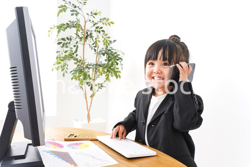 仕事をするビジネスウーマン