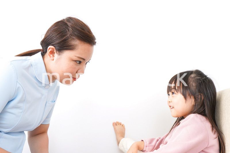 虫歯の治療をする子供