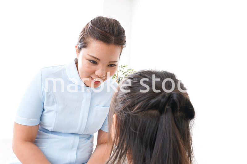 虫歯の治療をする子供