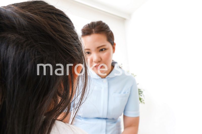 虫歯の治療をする子供