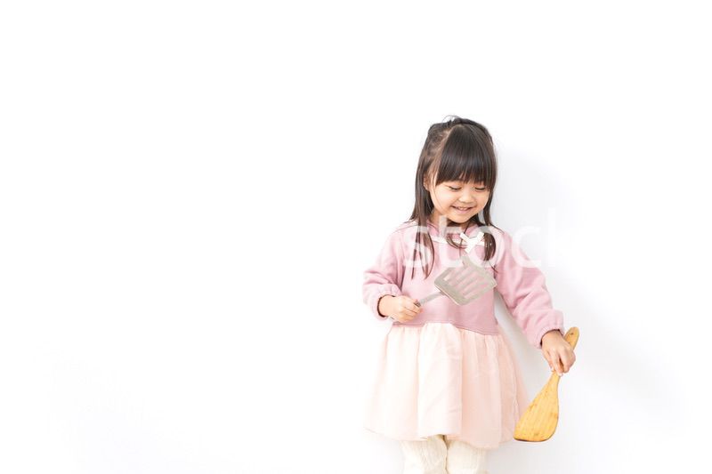 料理をする子供