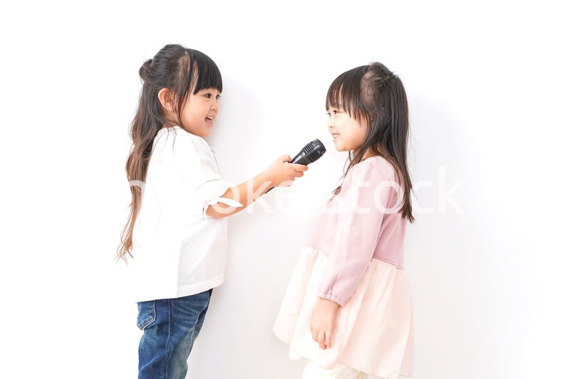 歌を歌う女の子たち