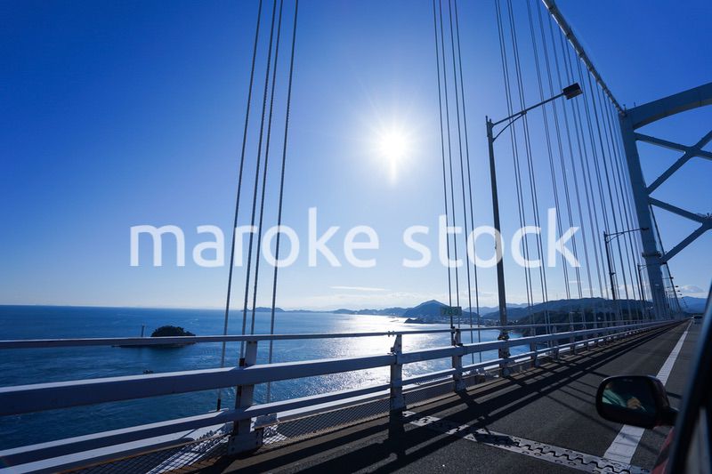 夕日に輝く大鳴門橋