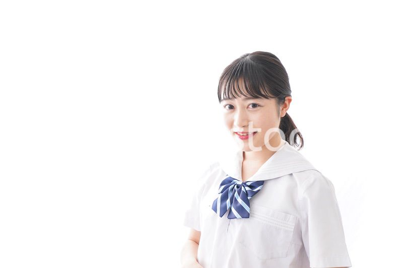 笑顔の若い学生