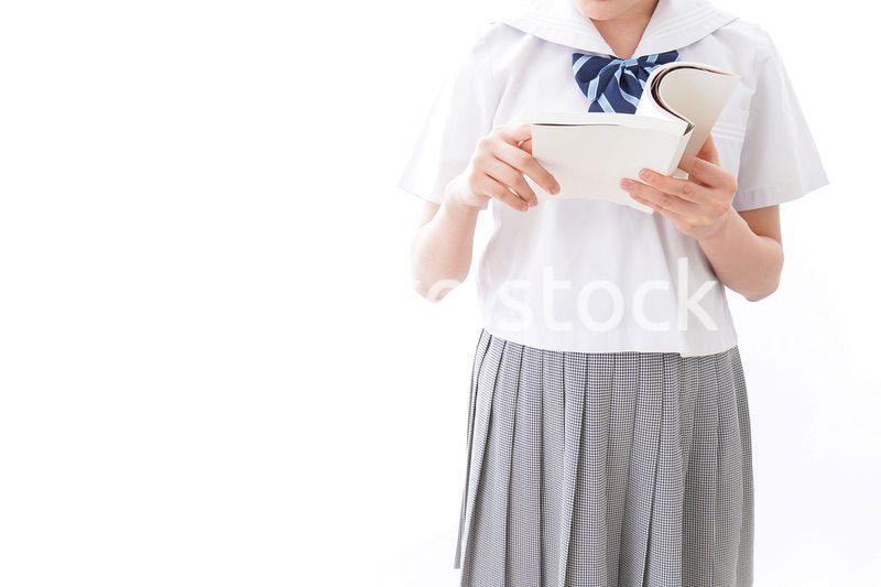 自習をする学生